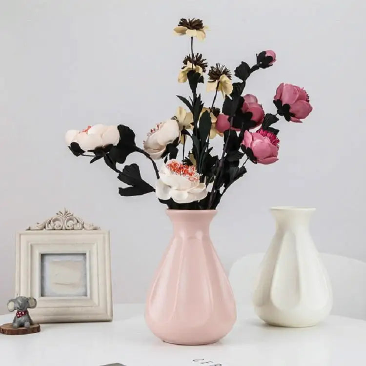 Drop-resistant Plastic Vase for Dry and Wet Flower Arrangements - Blue - Home & Garden > Decor > Vases & Table Decor