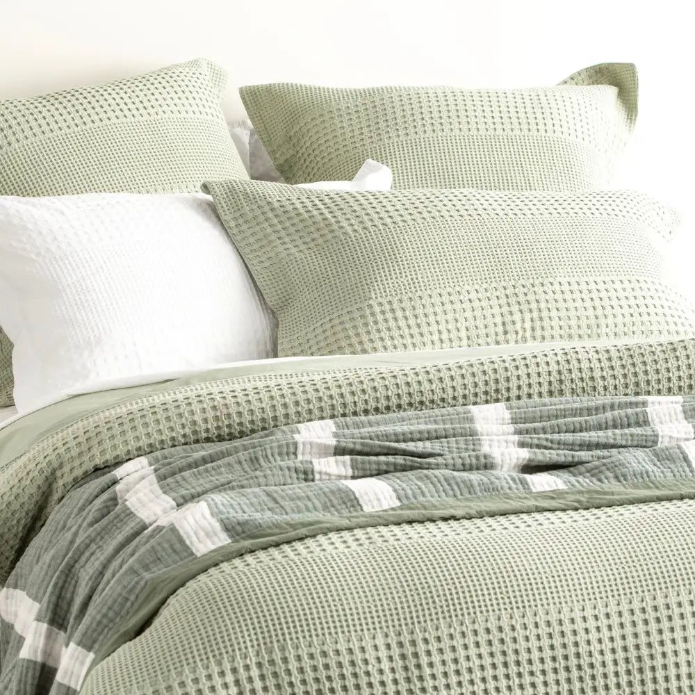 Elegance Waffle Cotton Jacquard Moss Quilt Cover Set by Renee Taylor King - Home & Garden > Bedding > Quilts & Duvets