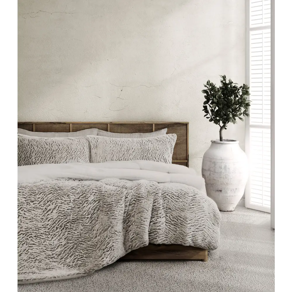 Faux Fur SHERPA 3PCE COMFORTER SET - SINGLE/DOUBLE - Home & Garden > Bedding > Pillowcases