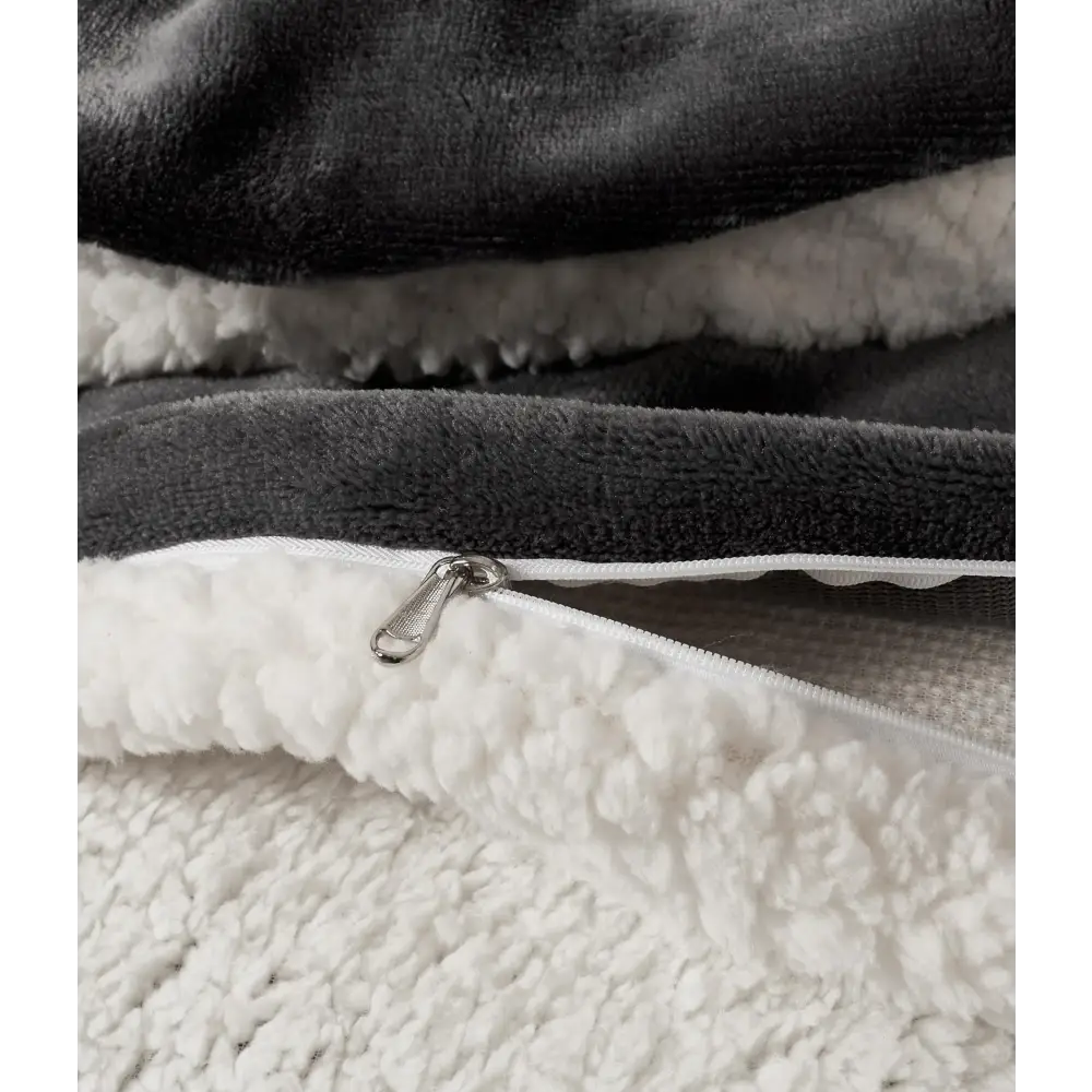 Gioia Casa 2 in 1 Teddy Sherpa Quilt Cover Set and Blanket (Charcoal Super King) - Home & Garden > Bedding > Quilts &
