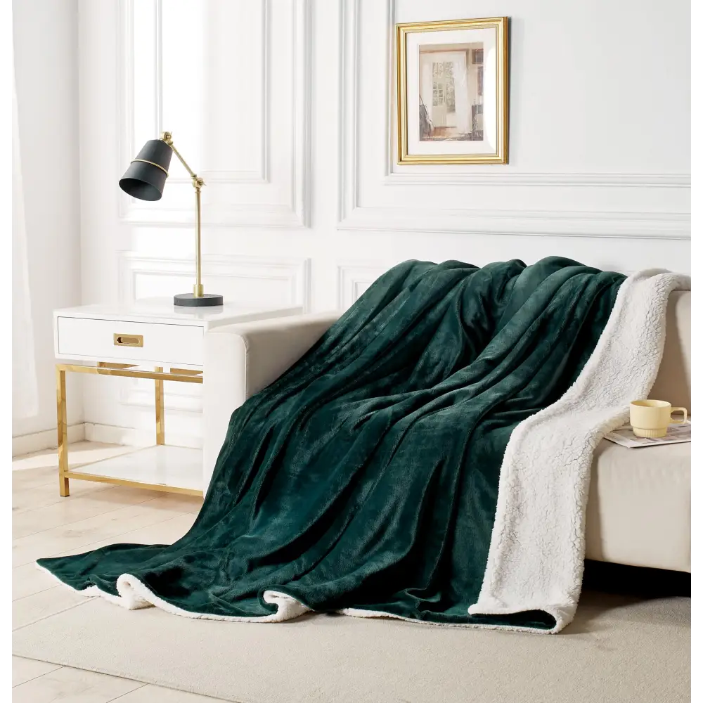 Gioia Casa 2 in 1 Teddy Sherpa Quilt Cover Set and Blanket (Emerald Green Super King) - Home & Garden > Bedding >
