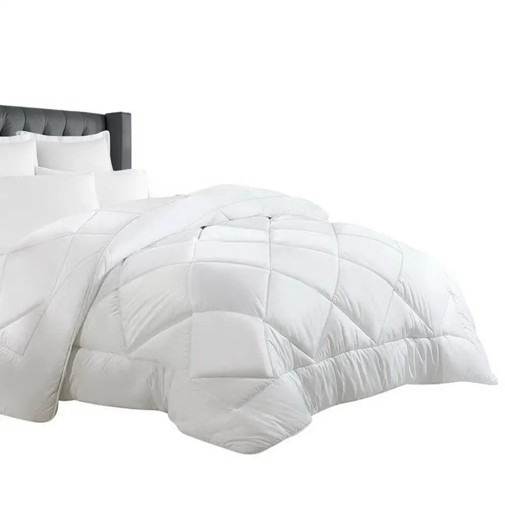 Giselle Bedding 700GSM Microfibre Bamboo Quilt Queen - Home & Garden > Bedding