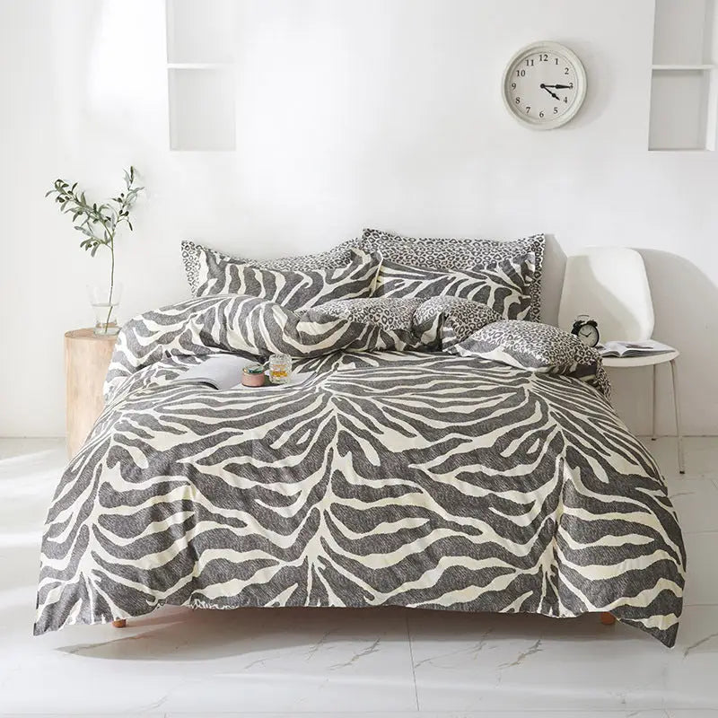 Grey Leopard Pattern 3-Piece Polyester Duvet Cover Set with 2 Pcs Pillowcases - Elegant Bedding Machine Washable