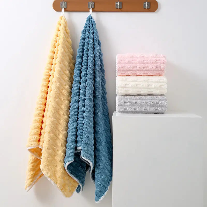Grey Thickened Coral Fleece Towel Set Large Bath Towel & Face Towel Combo Soft & Absorbent Towels for Home Use - Home &