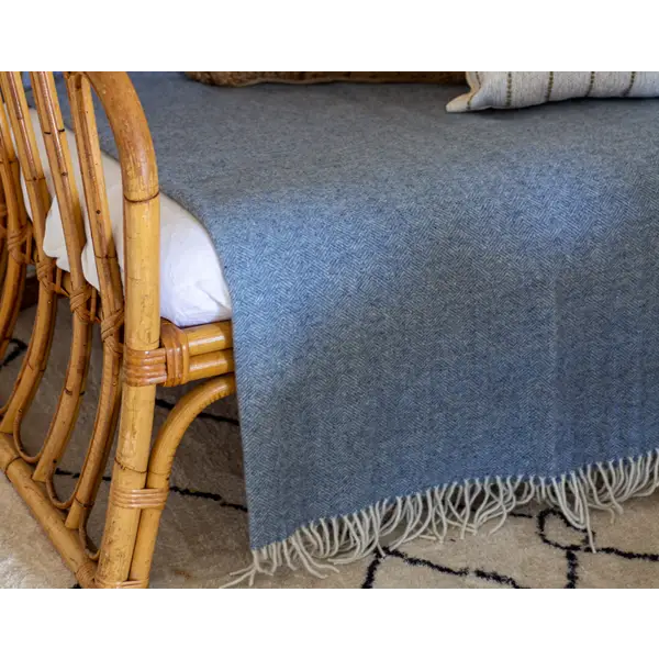Hampton Throw - Merino Wool Blend - Blue - Home & Garden > Decor