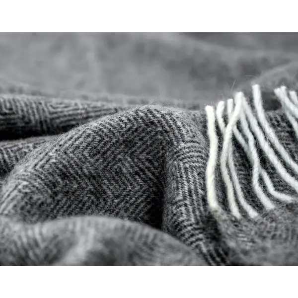 Hampton Throw - Merino Wool Blend - Dark Grey - Home & Garden > Decor