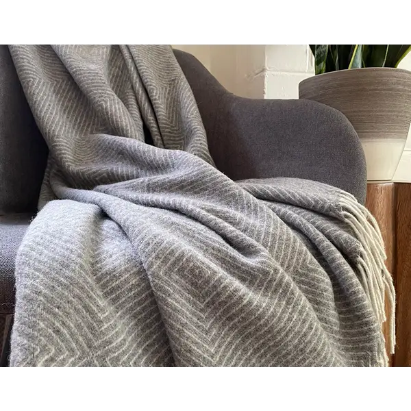 Hampton Throw - Merino Wool Blend - Light Grey - Home & Garden > Decor