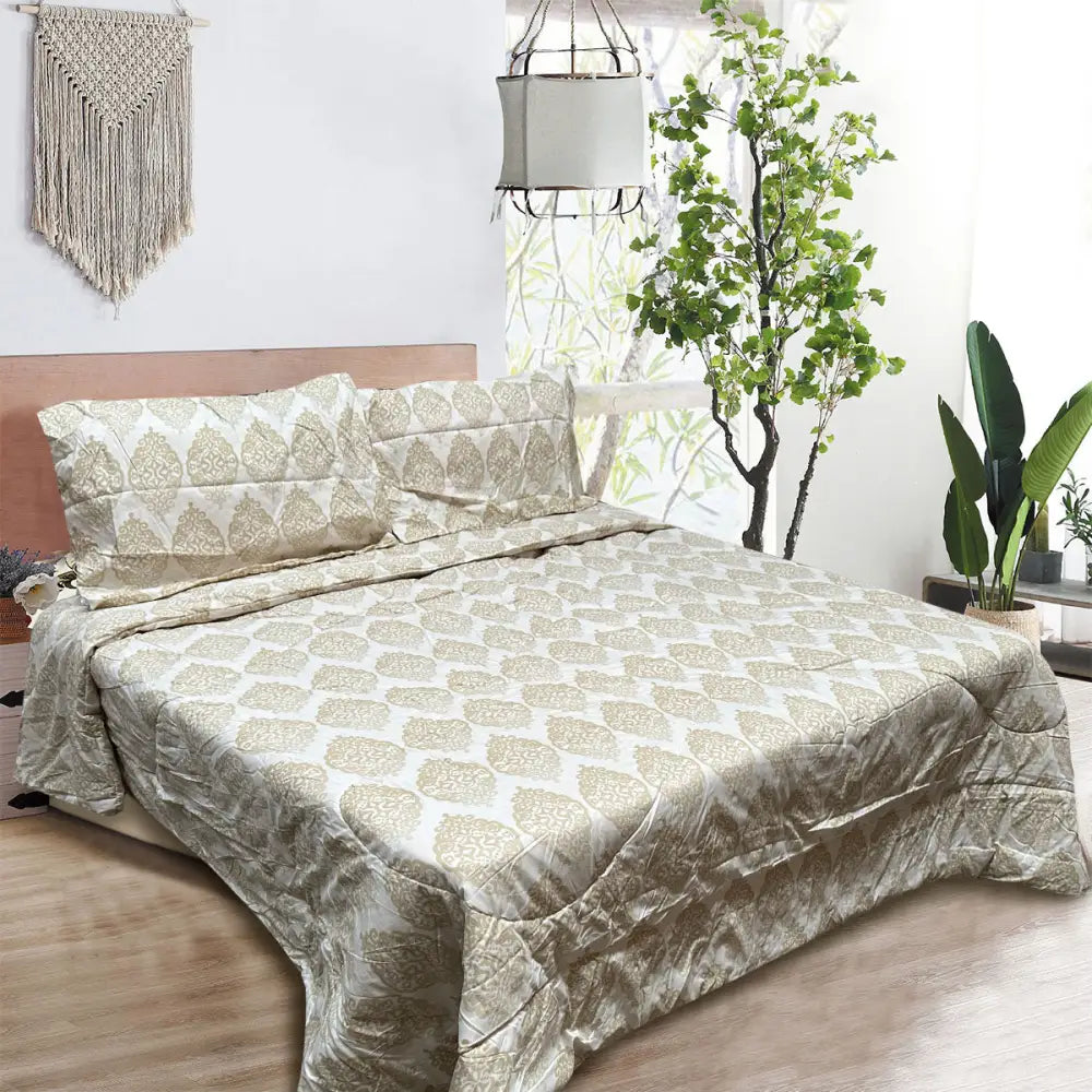 Hotel Living 3 Pce Light Weight Comforter Set Queen/King Ultimo Light Gold - Home & Garden > Bedding