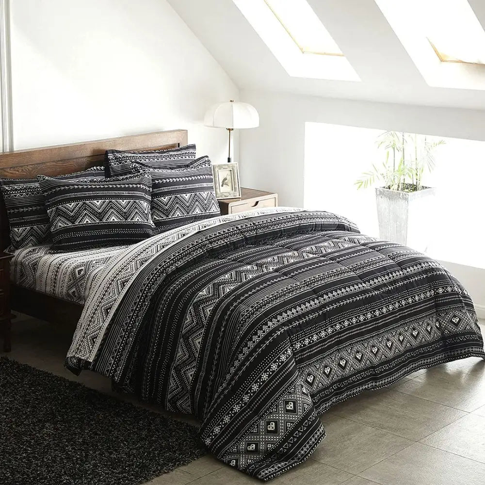 Hugo Reversible Super King Size Duvet Quilt Cover Set - Home & Garden > Bedding