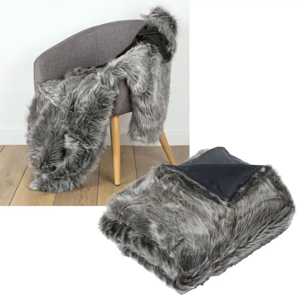 IDC Homewares Luxury Wolf Faux Fur Throw 125 x 150cm - Home & Garden > Bedding