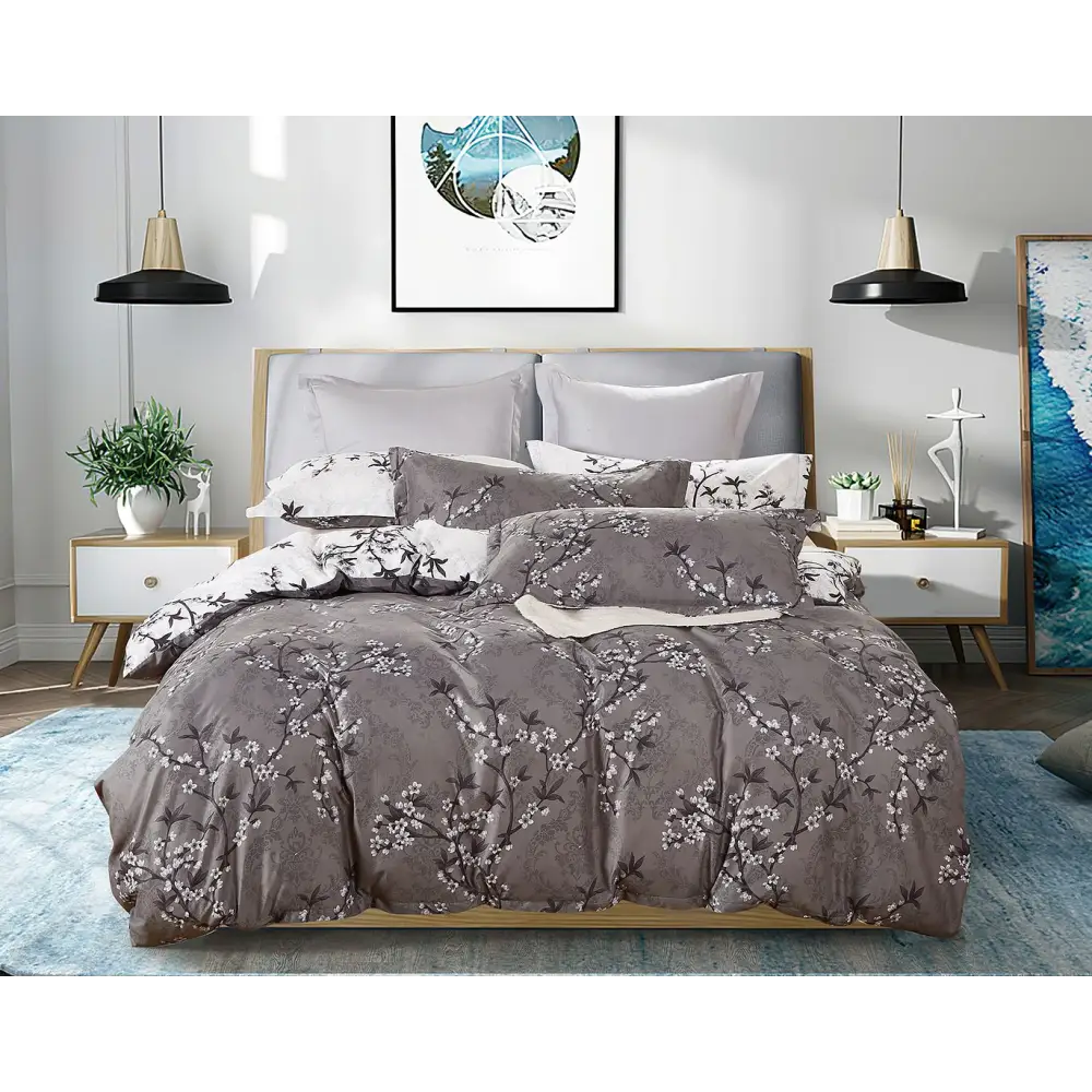 Iyanu Queen Size Quilt/Duvet Cover Set - Home & Garden > Bedding > Duvet Covers