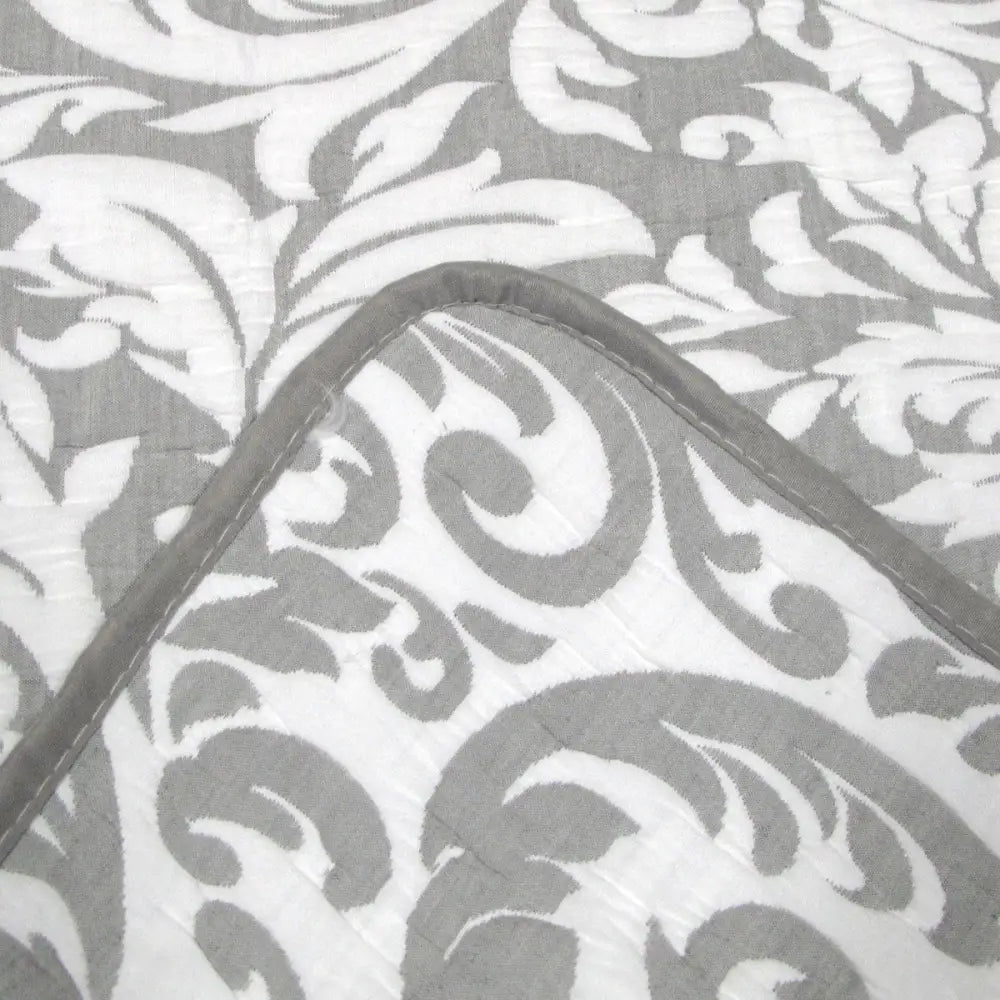 Jane Barrington Grey & White Lightly Quilted Jacquard Reversible Coverlet Set Queen - Home & Garden > Bedding