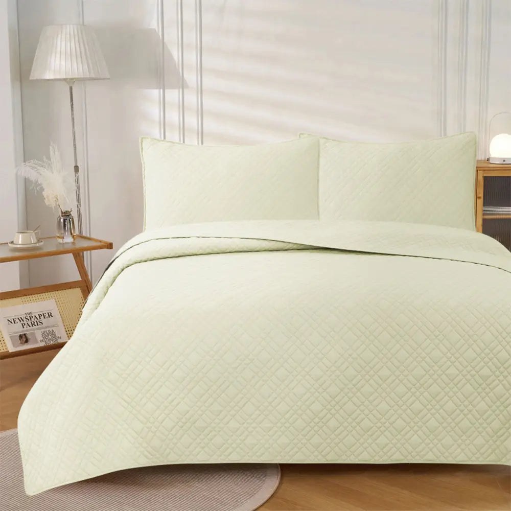 Jane Barrington Morris Light Cream Ultrasonic Embossed Lightly Quilted Reversible Coverlet Set King - Home & Garden >