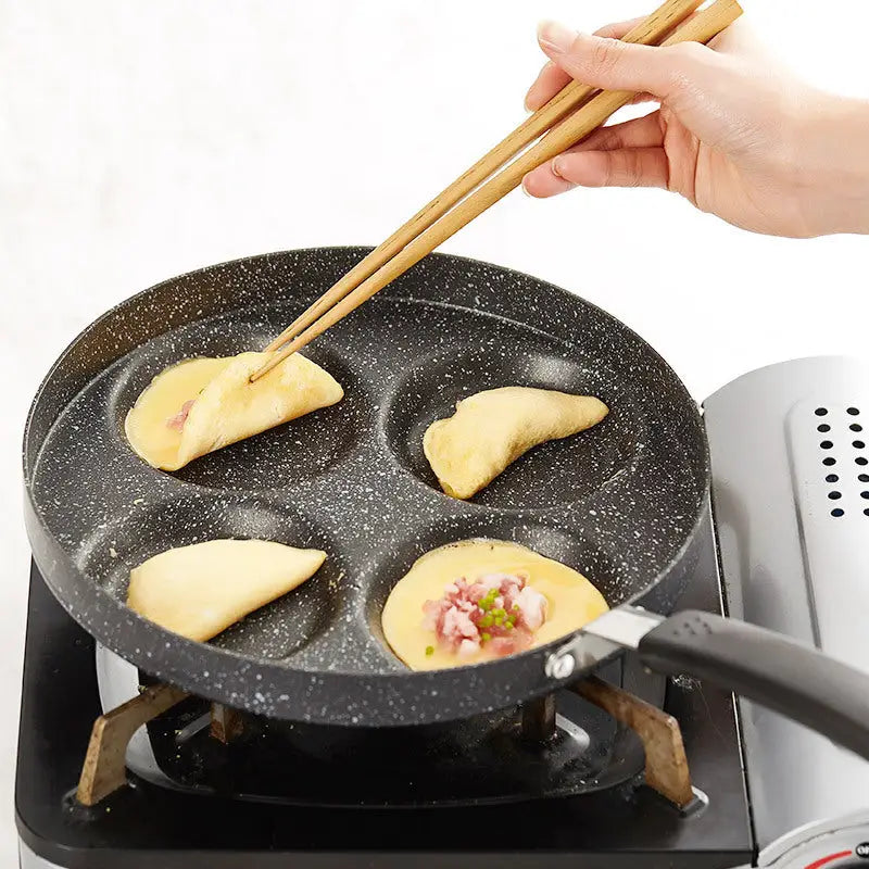 Justcook 24cm 4 Mold Non-Stick Egg Cooker Frying Pan - Black - Home & Garden > Kitchenware