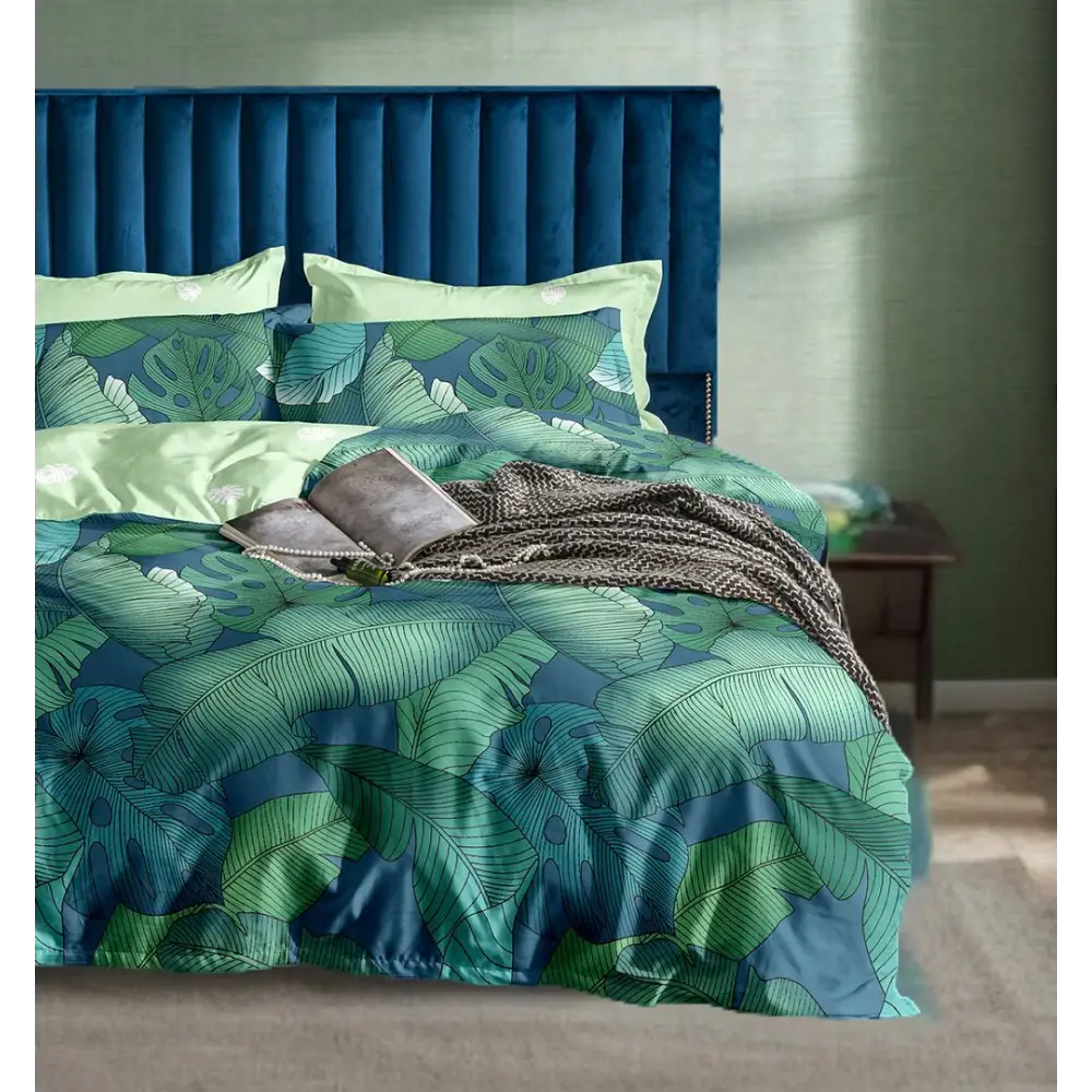 Kalena Leaves Quilt Cover Set - Super King Size - Home & Garden > Bedding