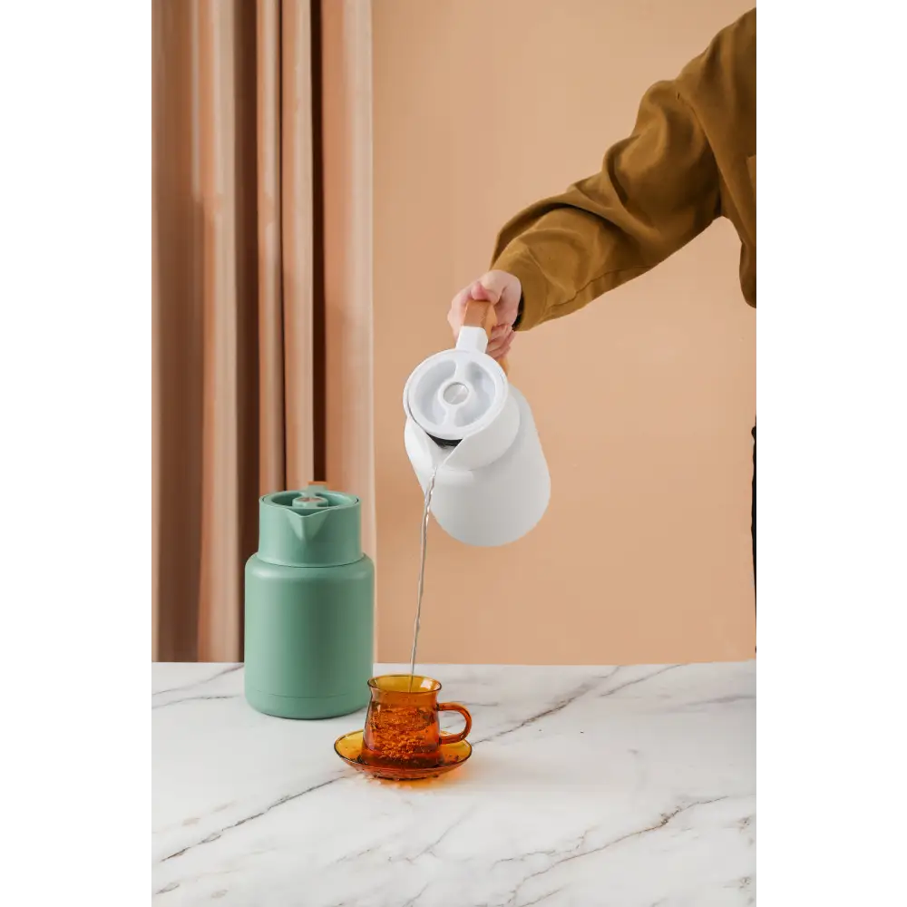 Kylin 304 Stainless Steel Japanese Vaccum Jug 1.3L - White - Home & Garden > Kitchenware