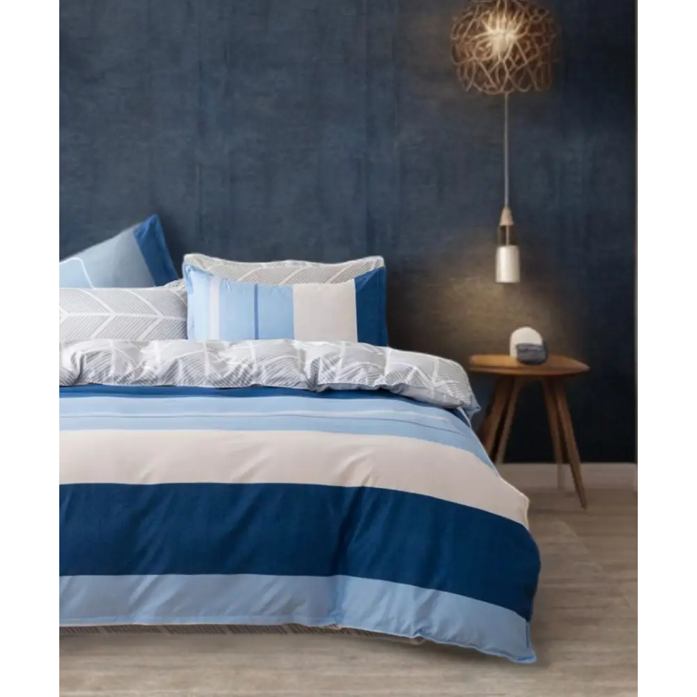 Mannix Striped Quilt Cover Set - King Size - Home & Garden > Bedding