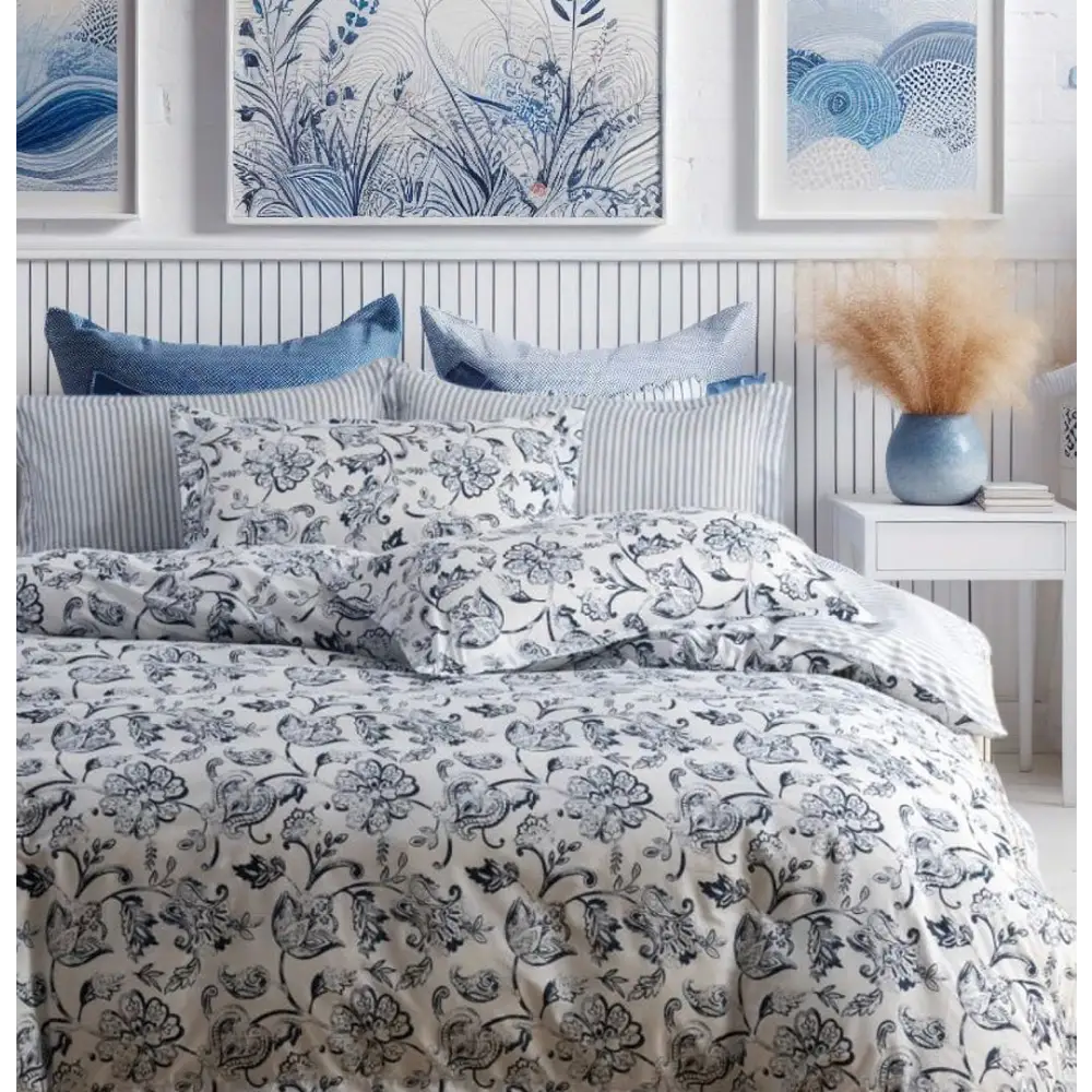 Matira Quilt Cover Set - Queen Size - Home & Garden > Bedding
