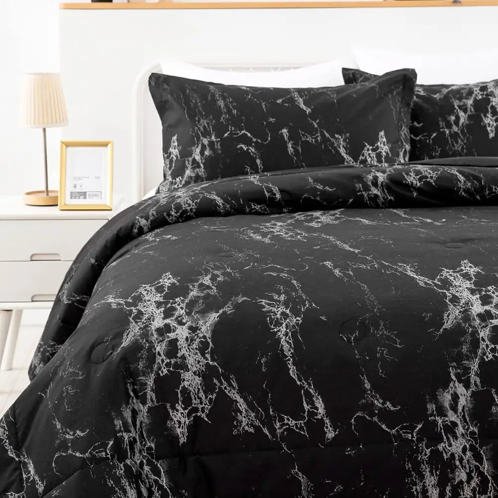 Queen Black Marble Comforter Set Bedding for All Seasons 3-Piece Set - Home & Garden > Bedding > Quilts & Duvets