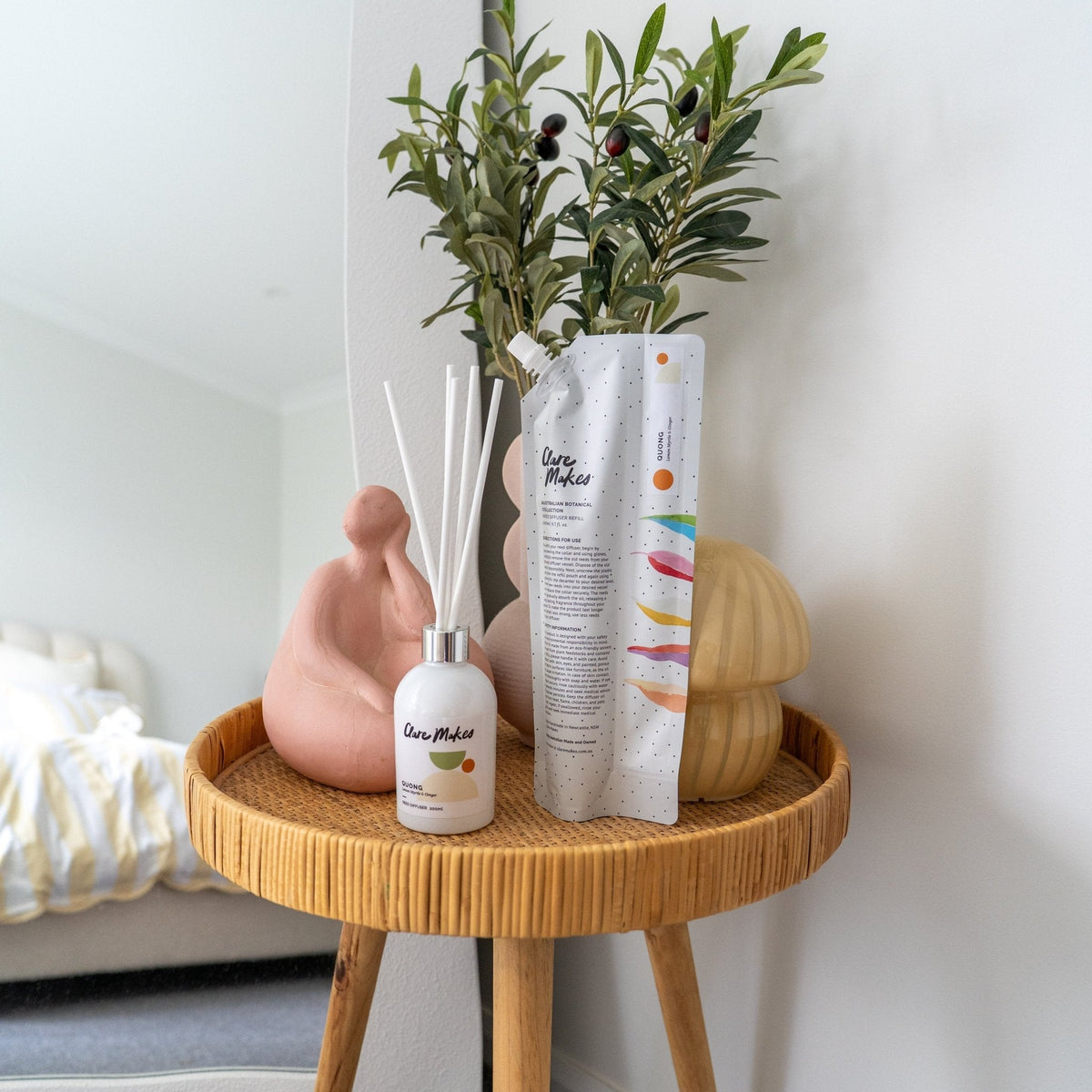 Clare Makes 200ml reed diffuser refill pouch with a separate compartment holding white reeds