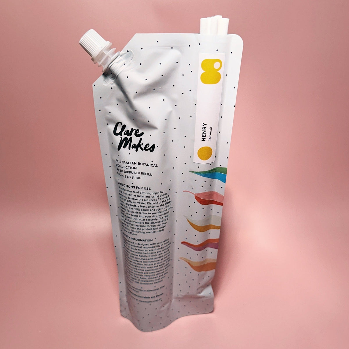 Clare Makes 200ml reed diffuser refill pouch with a separate compartment holding white reeds