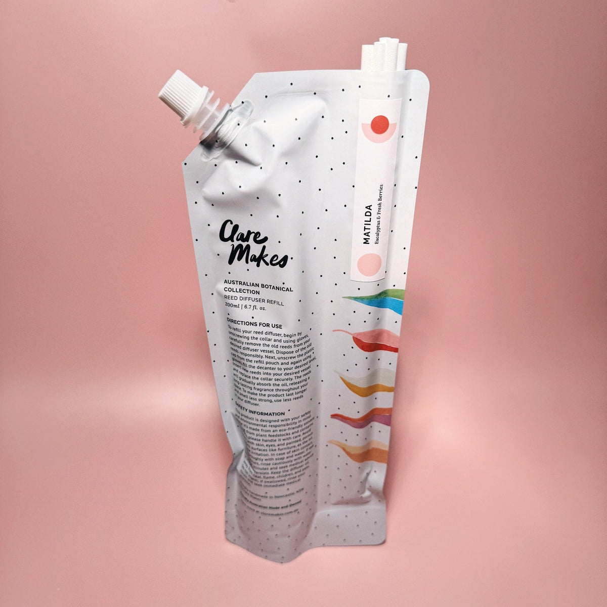 Clare Makes 200ml reed diffuser refill pouch with a separate compartment holding white reeds