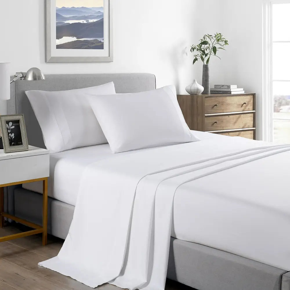 Royal Comfort 2000 Thread Count Bamboo Cooling Sheet Set Ultra Soft Bedding - Queen - White - Home & Garden > Bedding