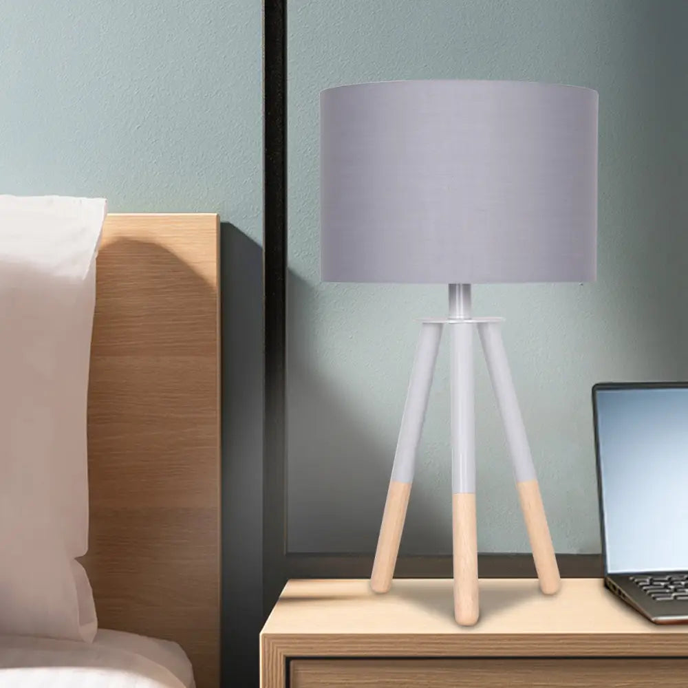 Sarantino Tripod Desk Lamp in Metal & Wood Nordic Minimalist Light - Home & Garden > Lighting