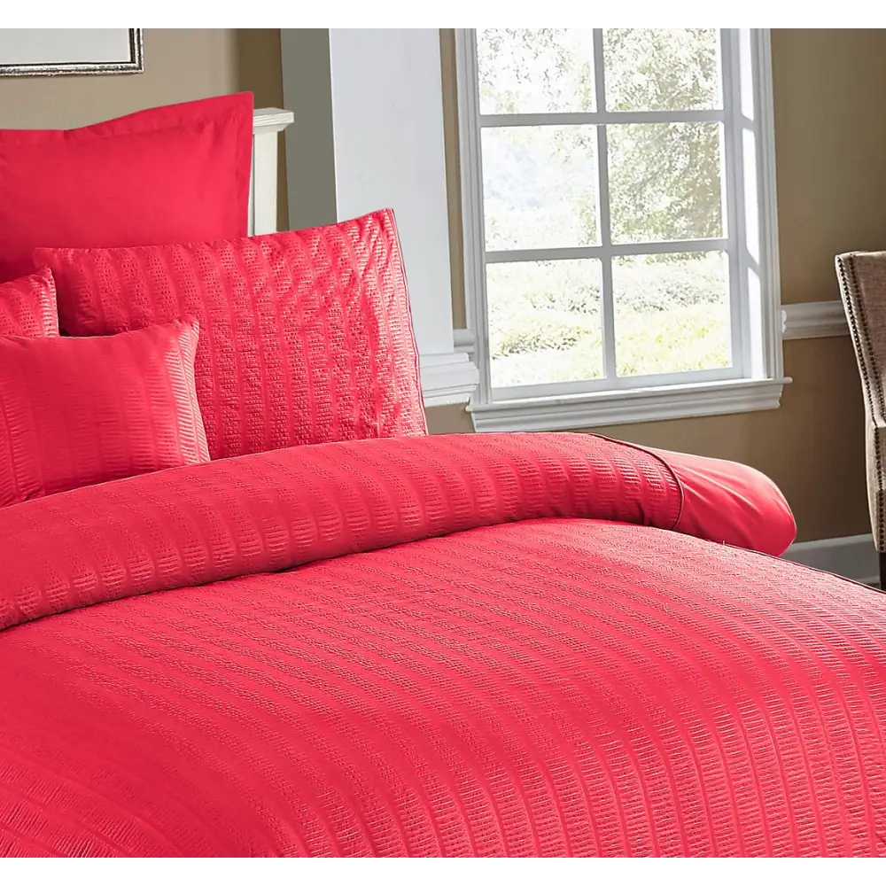 Seersucker King Size Quilt/Duvet Cover Set - Red - Home & Garden > Bedding > Duvet Covers