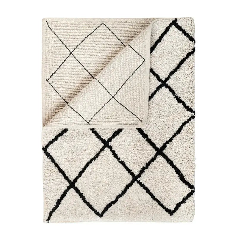 Soft Cotton Bath Rug Tufted Jacquard Design - Home & Garden > Rugs