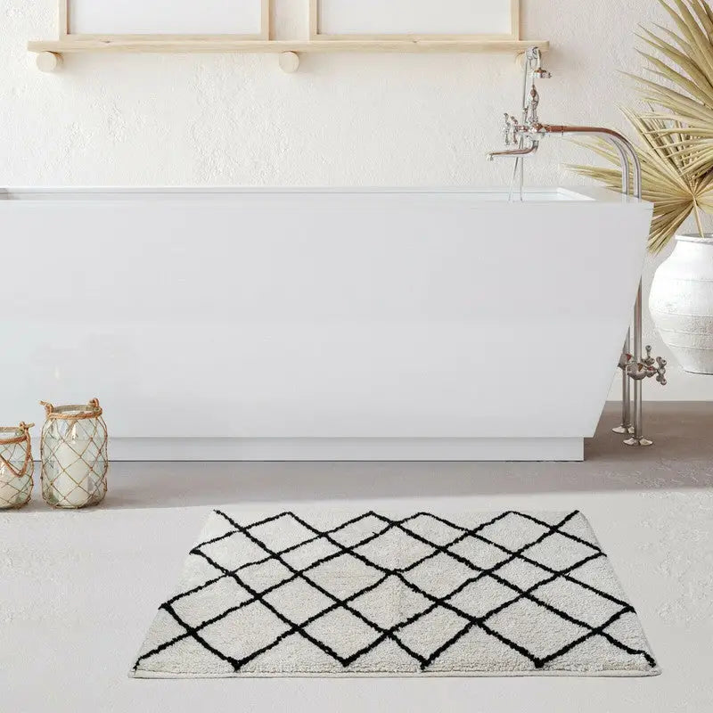 Soft Cotton Bath Rug Tufted Jacquard Design - Home & Garden > Rugs