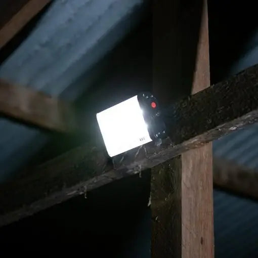 Solar LED Flood Light - 30w - Outdoor > Others