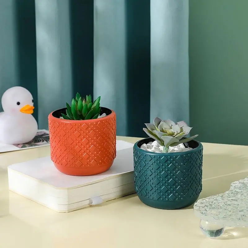 Versatile Vase for Wet and Dry Flowers - Glazed Finish Durable Design - Milk White - Home & Garden > Decor > Vases &