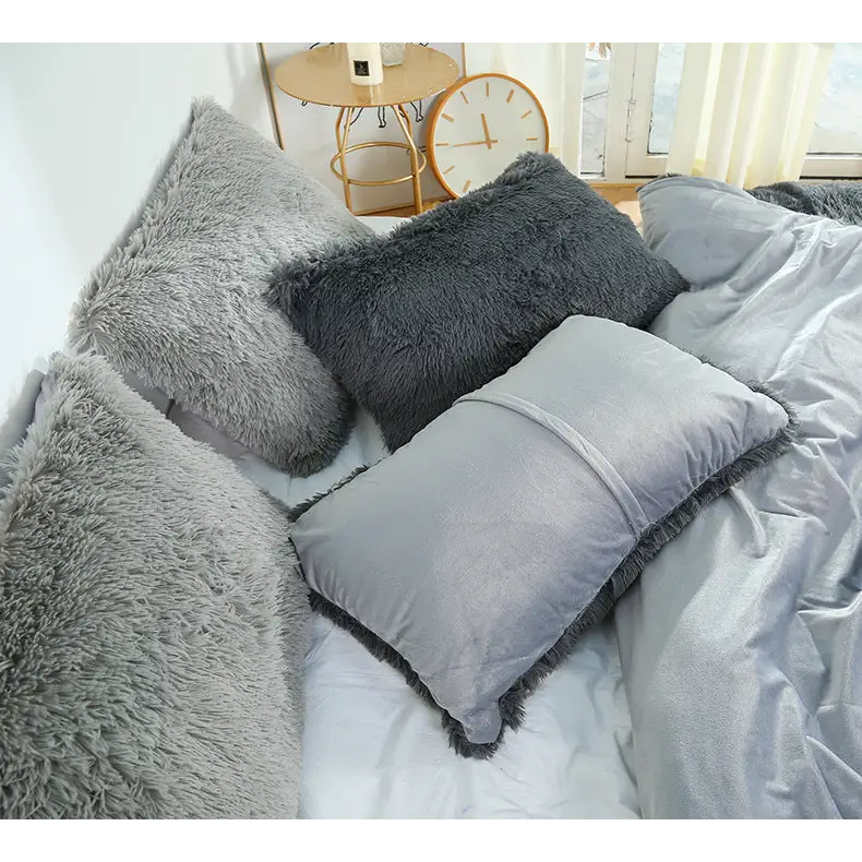 White Faux Fur Pillowcase Set - Crystal Velvet Plush Throw Pillow Covers Bedding Accent (50x70cm Pair) - Home & Garden