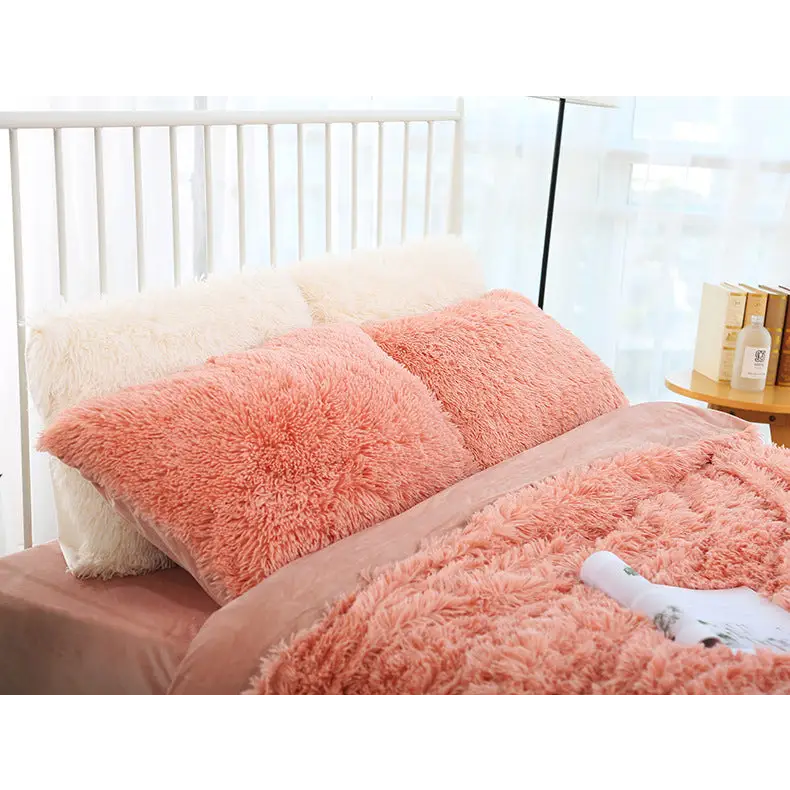 White Faux Fur Pillowcase Set - Crystal Velvet Plush Throw Pillow Covers Bedding Accent (50x70cm Pair) - Home & Garden