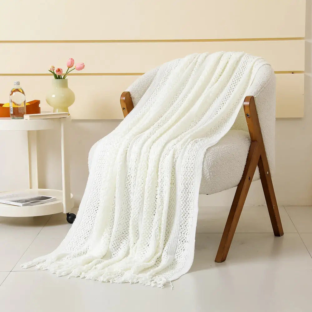 White Hollow Knitted Sofa Blanket with Tassels 120 x 165 cm 510g Ideal for Hotel and Home - Home & Garden > Bedding >