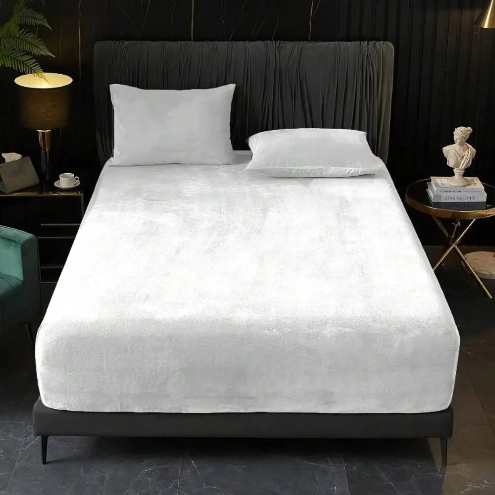 White Plush Crystal Velvet Fitted Sheet - Ultra Soft Warm & Thick for Winter (138x190 + 36cm) - Furniture > Mattresses