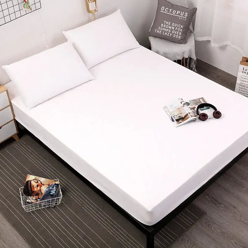White Queen Size Waterproof Fitted Mattress Protector - Soft & Breathable Bed Cover Hypoallergenic Deep Pocket